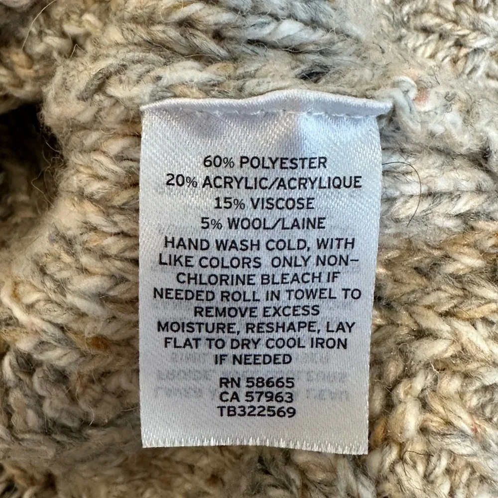 Treasure & Bond CabinCore Cable Knit Wool blend crew neck sweater size Medium